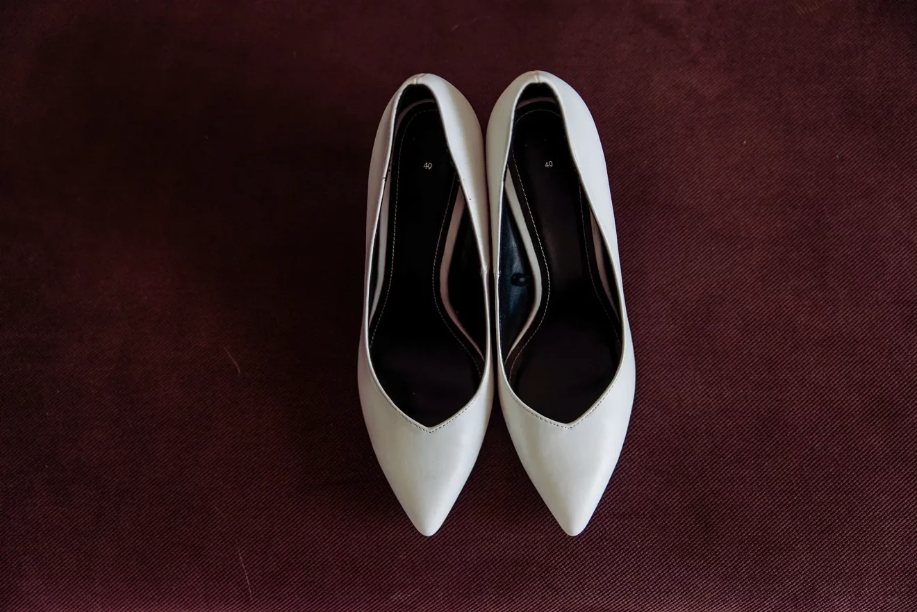 weddings-white-shoes-front-view